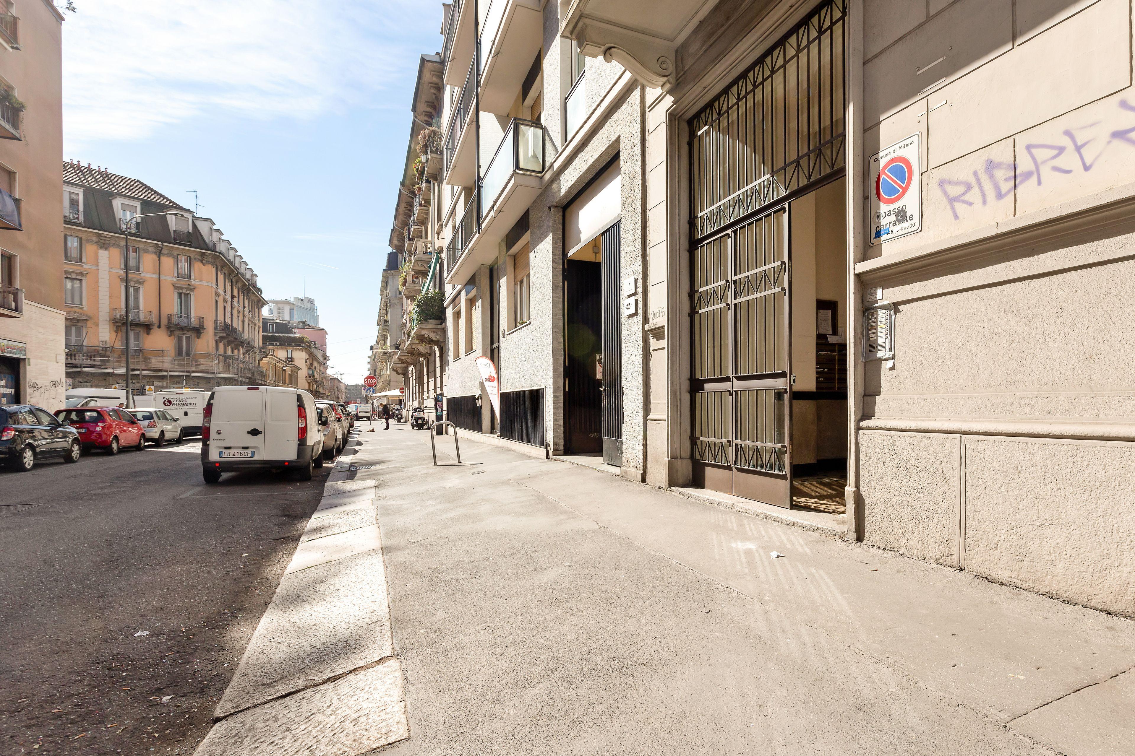Guesthost - Cosy Nest Isola District Heart, Milan